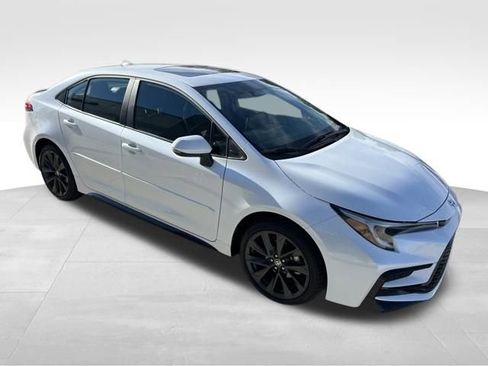 Used 2026 Toyota Corolla XSE FWD image 13
