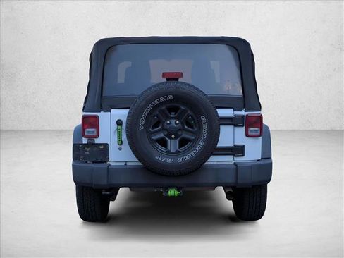 Used 2015 Jeep Wrangler Sport w/ Connectivity Group AWD/4WD image 6