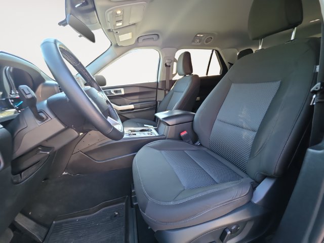 Used 2022 Ford Explorer XLT w/ Class IV Trailer Tow Package AWD/4WD image 9