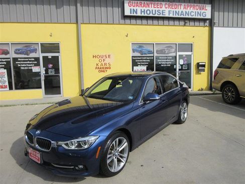 Used 2018 BMW 330i xDrive Sedan w/ Convenience Package image 27