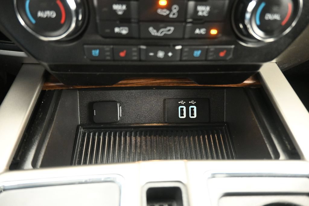 Used 2016 Ford F150 Lariat AWD/4WD image 23