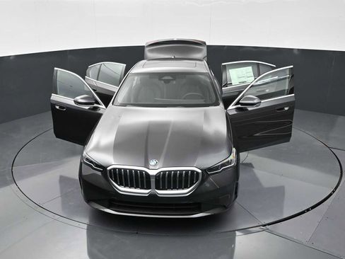 New 2026 BMW 530i w/ Convenience Package RWD image 33
