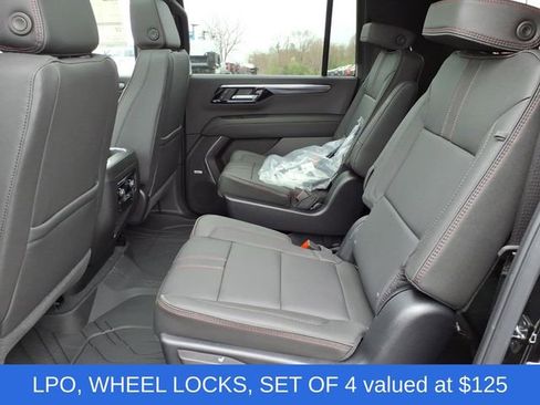 New 2026 Chevrolet Suburban RST w/ RST Capability Package AWD/4WD image 10