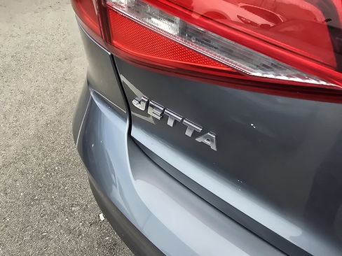 Used 2015 Volkswagen Jetta S FWD image 9