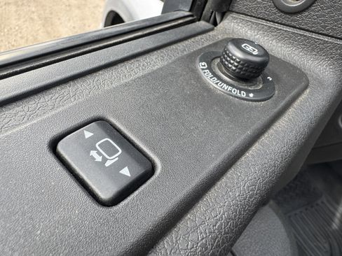 Used 2014 Ford F150 FX4 w/ Equipment Group 402A Luxury AWD/4WD image 19