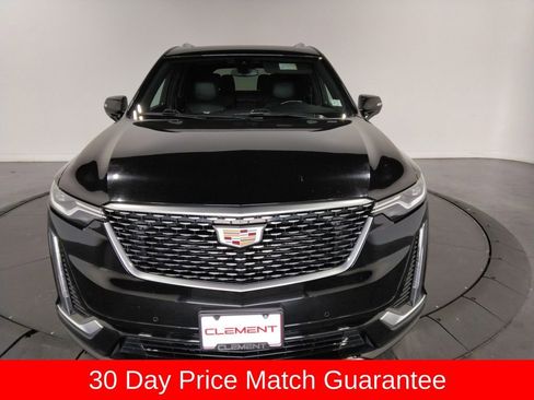 Used 2022 Cadillac XT6 Premium Luxury image 2
