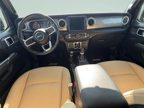 Used 2021 Jeep Wrangler Unlimited Sahara AWD/4WD image 13