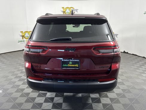 New 2025 Jeep Grand Cherokee L Limited w/ Black Appearance Package image 7