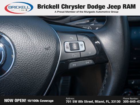 Used 2020 Volkswagen Passat 2.0T R-Line image 32