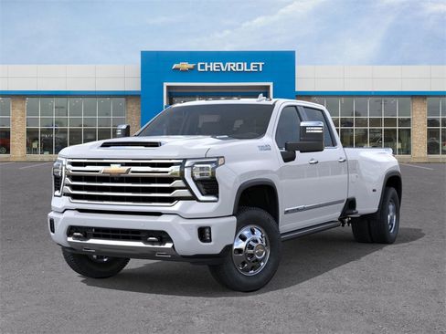 New 2026 Chevrolet Silverado 3500 High Country w/ High Country Premium Package image 6
