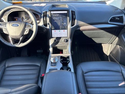 Used 2024 Ford Edge SEL w/ Convenience Package image 14