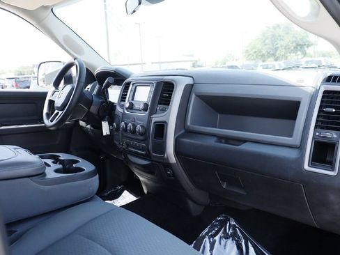 Used 2017 RAM 3500 Tradesman w/ Chrome Appearance Group AWD/4WD image 15