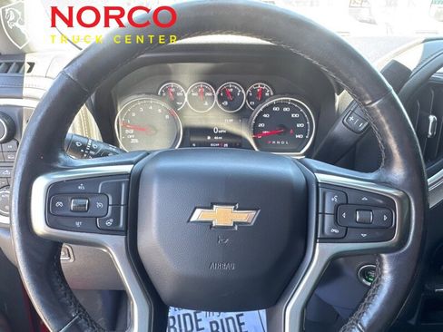 Used 2022 Chevrolet Silverado 1500 LT image 23