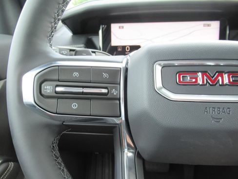 New 2026 GMC Acadia Elevation FWD image 23
