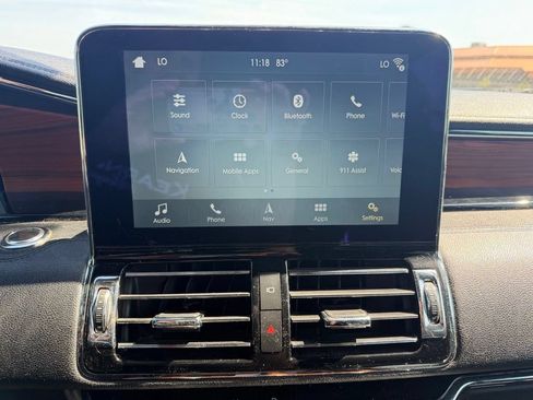 Used 2019 Lincoln Navigator L Reserve AWD/4WD image 12
