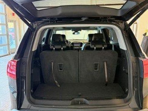 Used 2019 GMC Acadia SLT AWD/4WD image 6