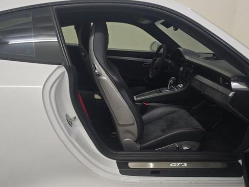 Used 2014 Porsche 911 GT3 w/ Sound Package Plus image 7