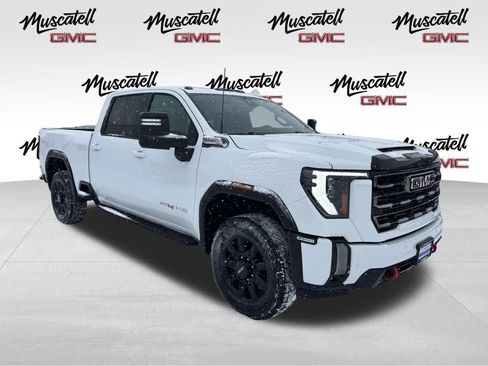 Used 2024 GMC Sierra 3500 AT4 w/ Technology Package image 3