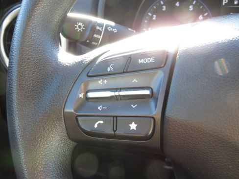 Used 2023 Hyundai Kona SEL FWD image 21