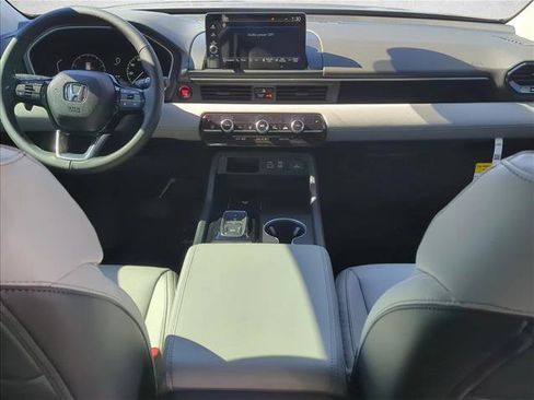 New 2025 Honda Pilot Touring image 21