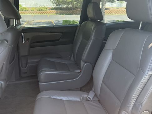 Used 2014 Honda Odyssey EX-L image 10