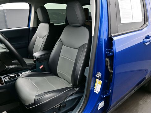 Used 2023 Ford Maverick Lariat w/ Lariat Luxury Package image 11