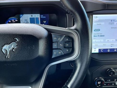 Used 2024 Ford Bronco Badlands image 12