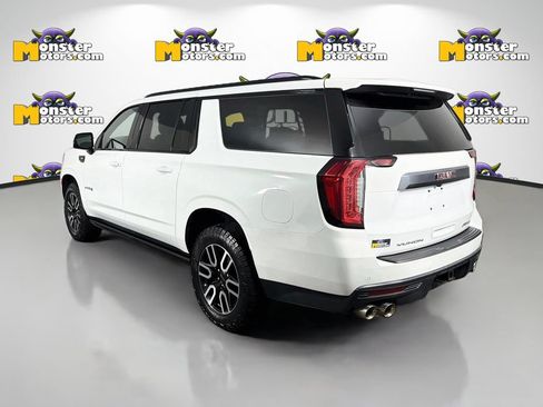 Used 2024 GMC Yukon XL AT4 w/ Technology Package AWD/4WD image 7