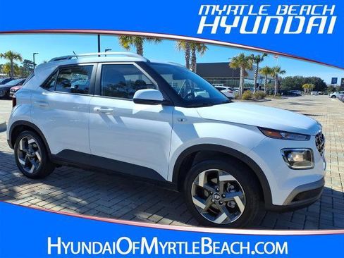 Certified 2025 Hyundai Venue SEL image 1