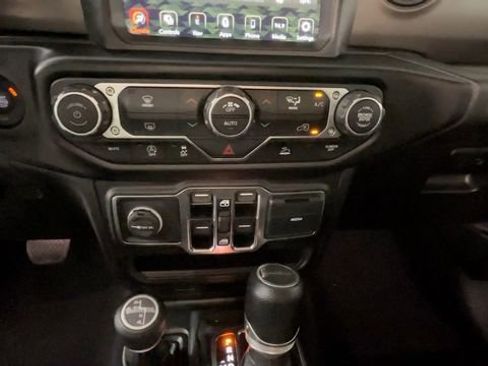 Used 2022 Jeep Gladiator Sport AWD/4WD image 30