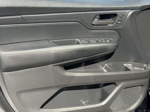 Used 2026 Honda Odyssey EX-L image 12