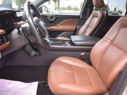 Used 2023 Lincoln Aviator Reserve w/ Equipment Group 201A AWD/4WD image 14