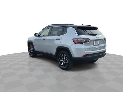 Used 2026 Jeep Compass Limited AWD/4WD image 39