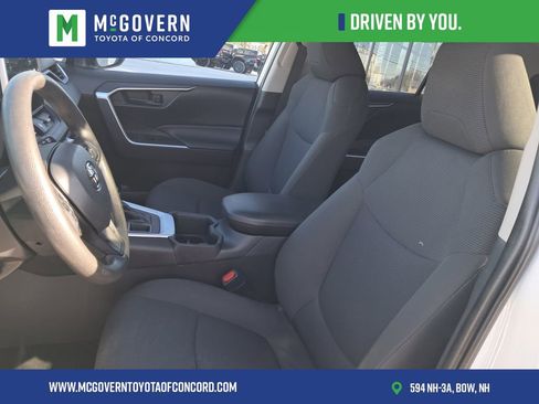 Used 2023 Toyota RAV4 LE image 14