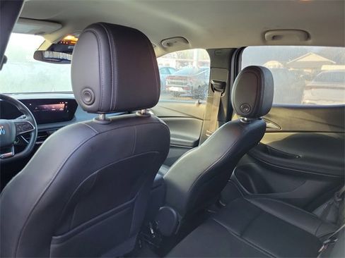 Used 2024 Buick Encore GX Sport Touring image 28