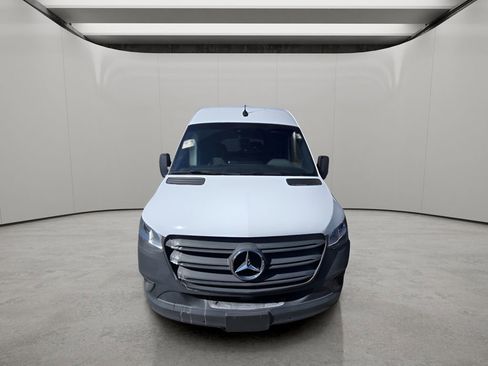 Used 2022 Mercedes-Benz Sprinter 3500 w/ Parking Package image 8