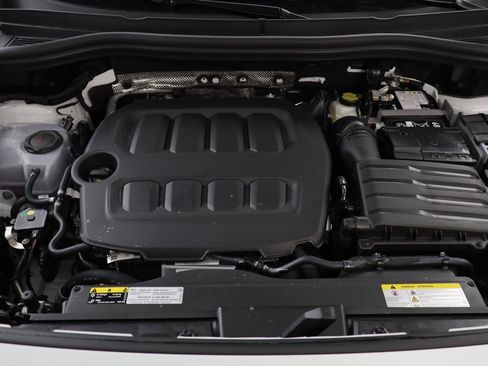 New 2026 Volkswagen Tiguan SE image 22