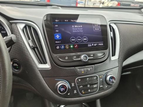 Used 2023 Chevrolet Malibu LT w/ Driver Confidence Package image 21