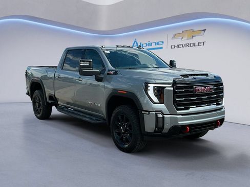 Used 2024 GMC Sierra 2500 AT4 w/ AT4 Preferred Package AWD/4WD image 7