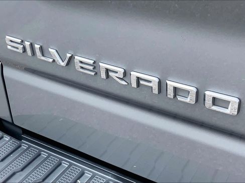 Used 2023 Chevrolet Silverado 1500 High Country w/ High Country Premium Package AWD/4WD image 31