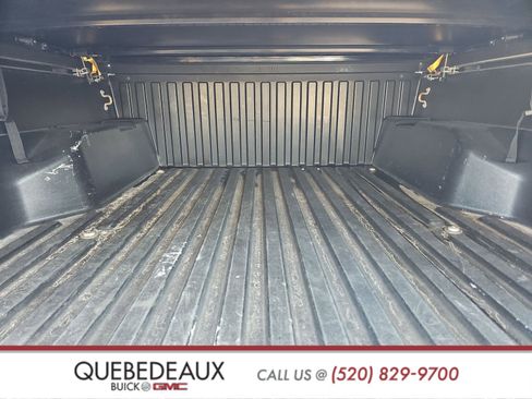 Used 2017 Toyota Tacoma TRD Sport image 22