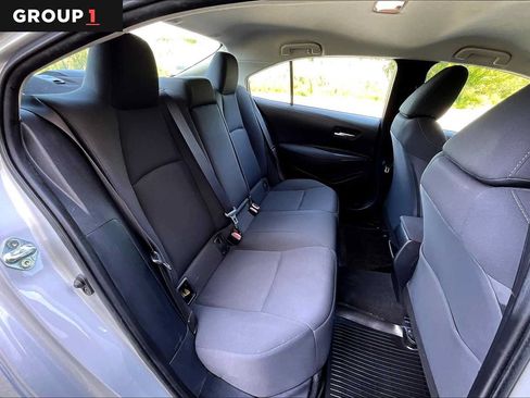 Used 2021 Toyota Corolla LE FWD image 19