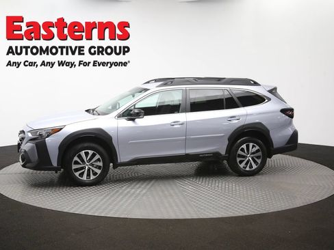 Used 2025 Subaru Outback Premium AWD/4WD image 52