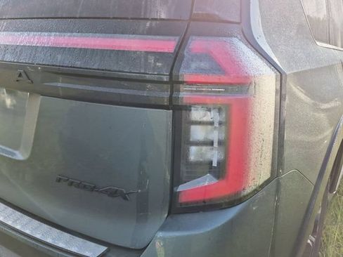 Used 2026 Nissan Armada PRO-4X AWD/4WD image 10
