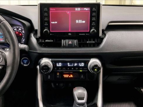 Used 2021 Toyota RAV4 XLE Premium AWD/4WD image 6