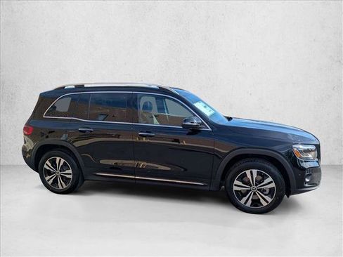 Certified 2026 Mercedes-Benz GLB 250 GLB 250 image 4