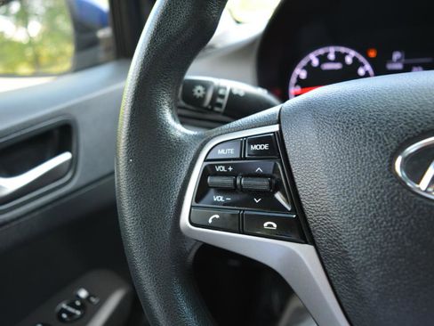 Used 2020 Hyundai Accent SE FWD image 26