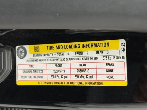 Used 2024 Tesla Model Y Long Range AWD/4WD image 50