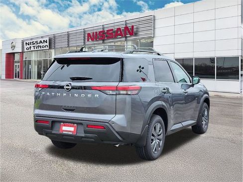 New 2025 Nissan Pathfinder SV image 6