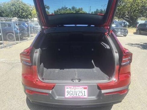Used 2023 Volvo C40 P8 Recharge Ultimate AWD/4WD image 10